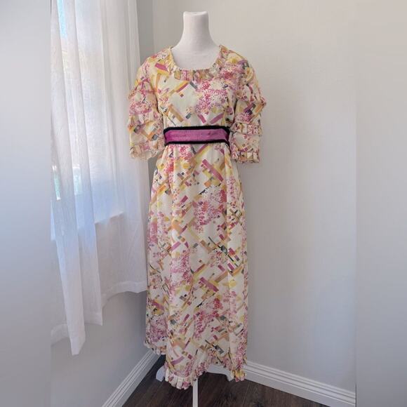 Vintage ‘70s Floral Belted Maxi Dress - Picture 5 of 6
